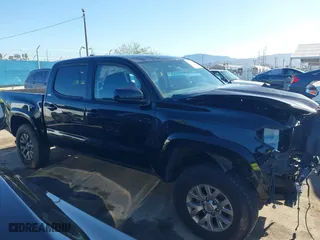 2017 Toyota Tacoma SR with VIN 5TFAX5GN5HX095074, listed as a IAAI auction lot 41814654 with 120,782 mi miles. Bid and sale history available at carsss.com. Image 14.