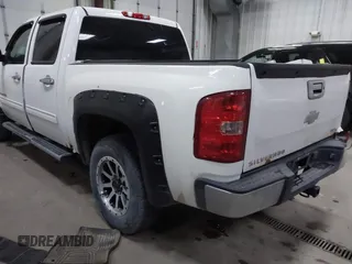 2009 Chevrolet Silverado 1500 LT with VIN 3GCEK23MX9G276690, listed as a IAAI auction lot 41566596 with 184,383 mi miles and . Bid and sale history available at DreamBid. Image 3.