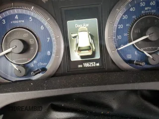 2015 Toyota Sienna XLE с VIN 5TDYK3DC1FS660766, выставлен на аукционе Copart как лот 53752845 с пробегом 166 253 миль миль и Списание • Salvage title. История ставок и продаж доступна на DreamBid. Изображение 9.