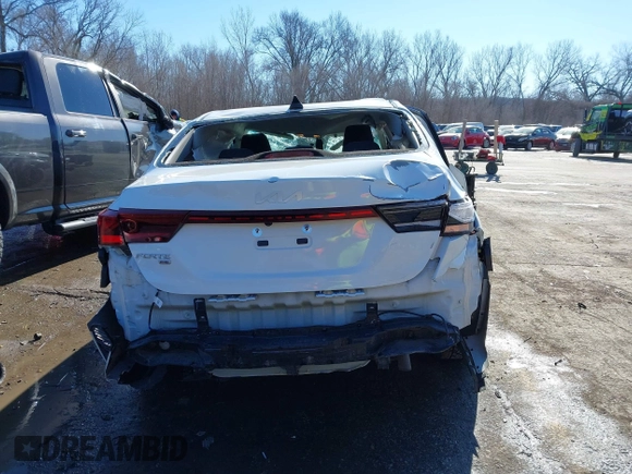 2022 Kia Forte LXS with VIN 3KPF24ADXNE474680, listed as a IAAI auction lot 41406334 with 61,930 mi miles and . Bid and sale history available at DreamBid. Image 16.