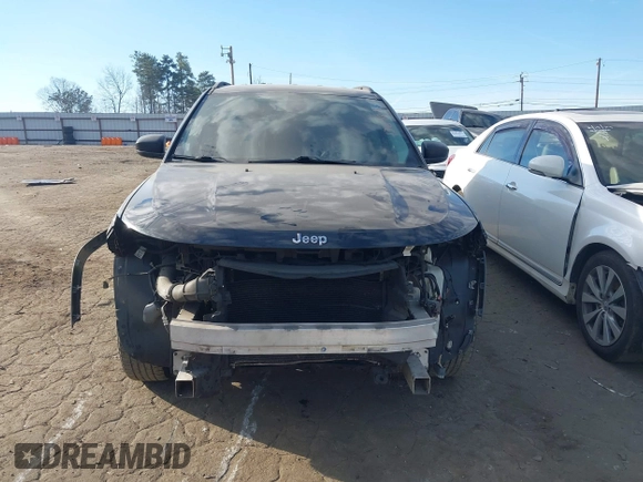 2018 Jeep Compass Sport with VIN 3C4NJCAB8JT136983, listed as a IAAI auction lot 41669070 with 131,983 mi miles. Bid and sale history available at carsss.com. Image 12.