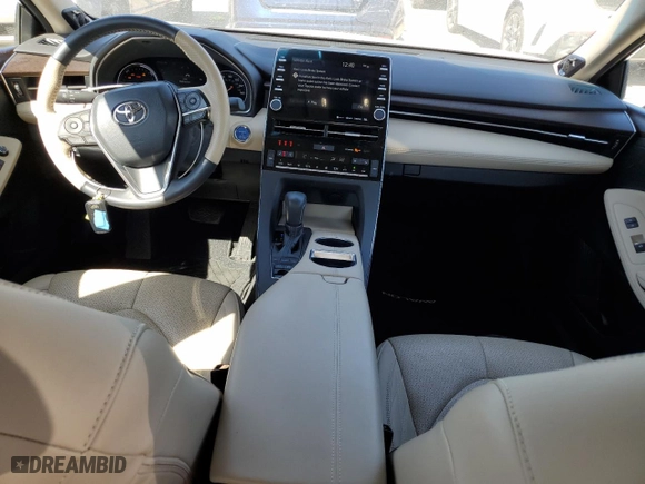 2020 Toyota Avalon Hybrid Limited with VIN 4T1D21FB0LU013141, listed as a Copart auction lot 47831925 with 33,627 mi miles and Salvage Title. Bid and sale history available at carsss.com. Image 8.