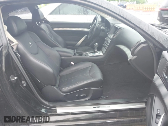 2013 Infiniti G37 IPL with VIN JN1CV6EK8DM920214, listed as a IAAI auction lot 42150055 with 107,977 mi miles. Bid and sale history available at carsss.com. Image 5.