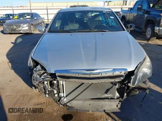 2012 Chrysler 200 S with VIN 1C3CCBHGXCN188538, listed as a IAAI auction lot 41085313 with 107,002 mi miles and . Bid and sale history available at DreamBid. Image 11.