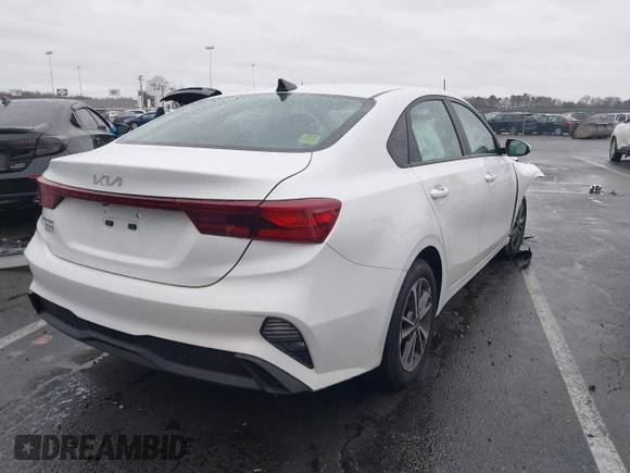 2022 Kia Forte LXS with VIN 3KPF24AD0NE455376, listed as a IAAI auction lot 41943951 with 52,535 mi miles and . Bid and sale history available at DreamBid. Image 4.