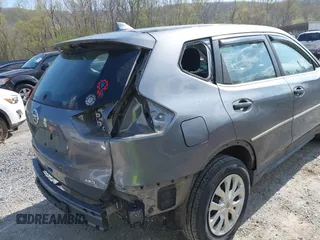 2018 Nissan Rogue SV with VIN KNMAT2MVXJP519711, listed as a IAAI auction lot 41961816 with 216,545 mi miles and . Bid and sale history available at carsss.com. Image 20.