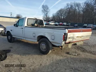 1993 Ford F-250 with VIN 1FTEF25Y6PNA82649, listed as a Copart auction lot 45395875 with 243,272 mi miles and Salvage Title. Bid and sale history available at carsss.com. Image 2.