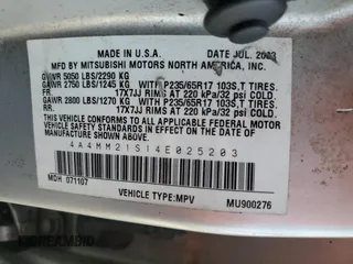 2004 Mitsubishi Endeavor LS z VIN 4A4MM21S14E025203, wystawiony jako Copart lot #73747704 z przebiegiem Nie podano mil oraz Nie do naprawy • Non repairable. Historia ofert i sprzedaży dostępna na DreamBid. Obrazek 14.