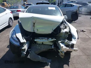 2020 Tesla Model 3 Performance z VIN 5YJ3E1EC2LF587069, wystawiony jako IAAI lot #42063691 z przebiegiem Nie podano mil oraz . Historia ofert i sprzedaży dostępna na DreamBid. Obrazek 11.