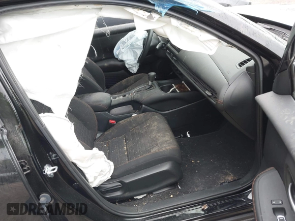 2024 Honda HR-V Sport with VIN 3CZRZ2H57RM701390, listed as a IAAI auction lot 42235082 with 10,001 mi miles and . Bid and sale history available at DreamBid. Image 5.