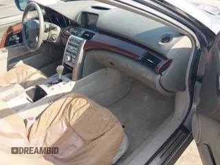 2006 Acura RL z VIN JH4KB16516C008190, wystawiony jako IAAI lot #42433002 z przebiegiem 216 426 mil mil oraz . Historia ofert i sprzedaży dostępna na DreamBid. Obrazek 5.