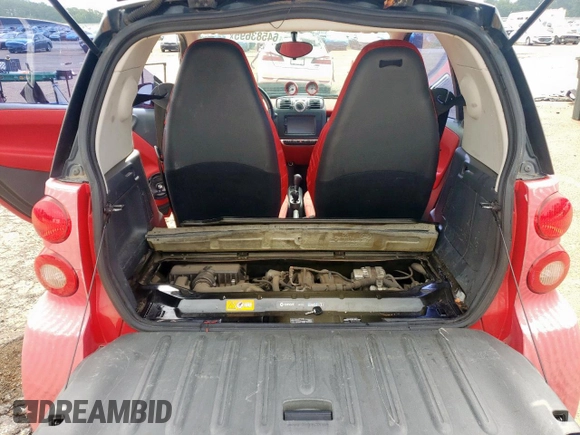 2009 Smart fortwo Pure with VIN WMEEJ31X79K271222, listed as a Copart auction lot 64583695 with 152,626 mi miles and Clean title. Bid and sale history available at DreamBid. Image 11.