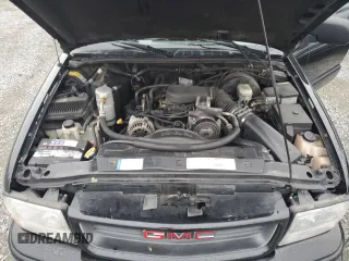 1999 GMC Sonoma SLS with VIN 1GTCS19X1X8503254, listed as a Copart auction lot 77546124 with 121,345 mi miles and Clean Title. Bid and sale history available at carsss.com. Image 11.