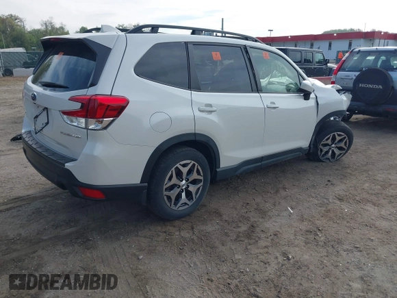 2023 Subaru Forester Premium z VIN JF2SKADC2PH471884, wystawiony jako IAAI lot #42073492 z przebiegiem Nie podano mil oraz . Historia ofert i sprzedaży dostępna na DreamBid. Obrazek 4.