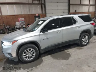 2019 Chevrolet Traverse LT Leather with VIN 1GNEVHKW9KJ174998, listed as a IAAI auction lot 41601291 with 209,488 mi miles. Bid and sale history available at carsss.com. Image 17.