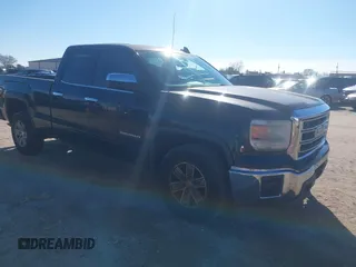 2015 GMC Sierra 1500 SLE z VIN 1GTR1UEC9FZ334983, wystawiony jako IAAI lot #41268146 z przebiegiem 203 084 mil mil oraz . Historia ofert i sprzedaży dostępna na DreamBid. Obrazek 1.