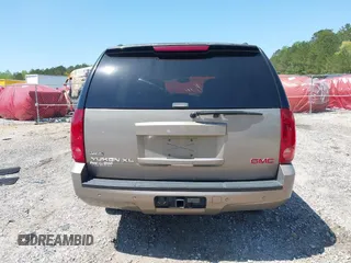2007 GMC Yukon XL SLT z VIN 1GKFC16087J200390, wystawiony jako IAAI lot #42049673 z przebiegiem 169 174 mil mil oraz . Historia ofert i sprzedaży dostępna na DreamBid. Obrazek 16.