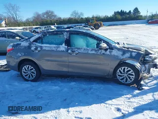 2018 Toyota Corolla L с VIN 2T1BURHEXJC083073, выставлен на аукционе IAAI как лот 41034682 с пробегом 28 730 миль миль и . История ставок и продаж доступна на DreamBid. Изображение 14.