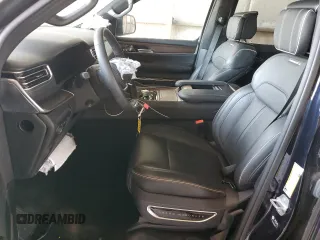 2023 Jeep Grand Wagoneer Series II с VIN 1C4SJSFP7PS556908, выставлен на аукционе Copart как лот 58543354 с пробегом 8 221 миль миль и Чистый • Clean title. История ставок и продаж доступна на DreamBid. Изображение 7.