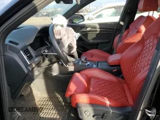 2019 Audi SQ5 Premium Plus with VIN WA1B4AFY5K2049695, listed as a Copart auction lot 74900864 with 28,302 mi miles and Salvage Title. Bid and sale history available at DreamBid. Image 7.