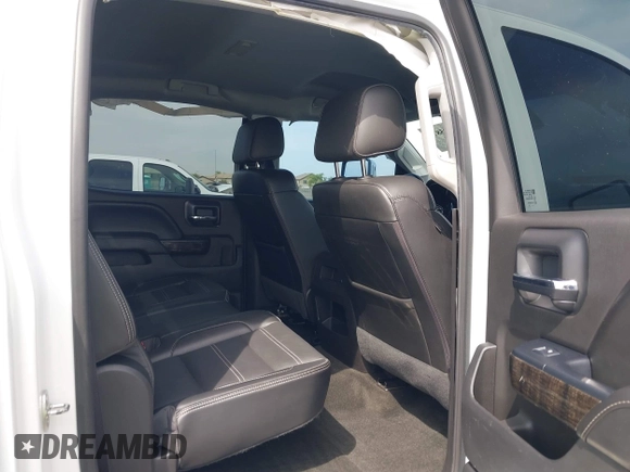2016 GMC Sierra 2500HD Denali z VIN 1GT12UE88GF170375, wystawiony jako IAAI lot #41885873 z przebiegiem 150 108 mil mil oraz . Historia ofert i sprzedaży dostępna na DreamBid. Obrazek 8.