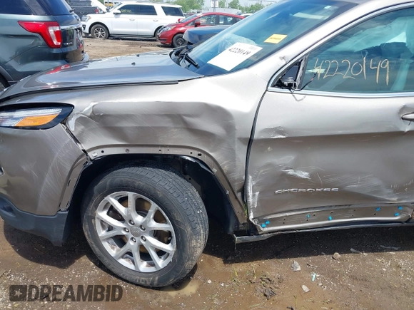 2018 Jeep Cherokee Latitude Tech Connect с VIN 1C4PJLCB4JD573830, выставлен на аукционе IAAI как лот 42220149 с пробегом 123 084 миль миль и . История ставок и продаж доступна на DreamBid. Изображение 12.