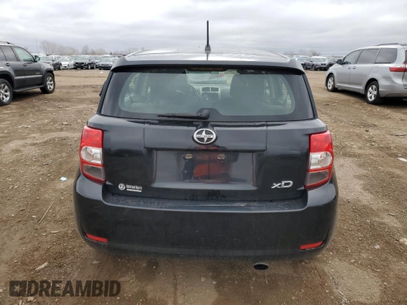 2011 Scion xD z VIN JTKKU4B40B1014314, wystawiony jako Copart lot #51162145 z przebiegiem 178 419 mil mil oraz Szkody całkowita. Historia ofert i sprzedaży dostępna na DreamBid. Obrazek 6.