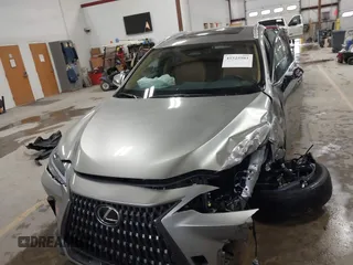 2025 Lexus NX 350h with VIN 2T2AKCEZ8SC043058, listed as a IAAI auction lot 41525981 with 1,575 mi miles and . Bid and sale history available at DreamBid. Image 12.