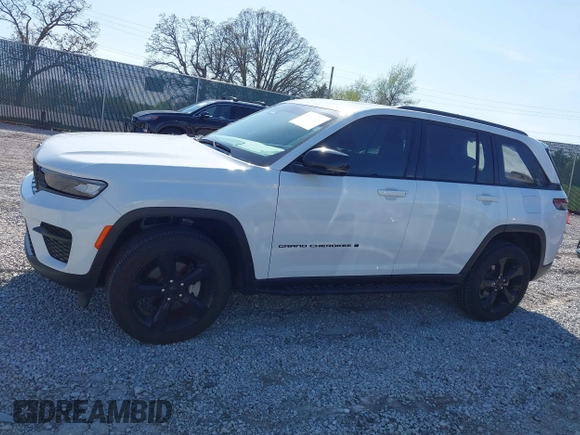 2023 Jeep Grand Cherokee Laredo with VIN 1C4RJHAG1PC515399, listed as a IAAI auction lot 41929215 with 27,986 mi miles and . Bid and sale history available at DreamBid. Image 14.