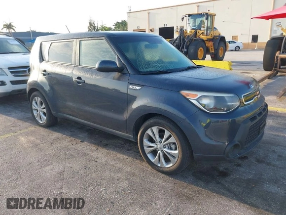 2015 Kia Soul + with VIN KNDJP3A52F7171358, listed as a IAAI auction lot 42020648 with 151,784 mi miles. Bid and sale history available at carsss.com. Image 1.