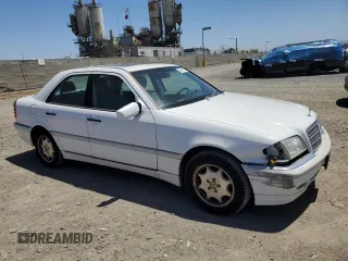2000 Mercedes-Benz C 230/260/280/320 z VIN WDBHA29G4YA860192, wystawiony jako Copart lot #55161175 z przebiegiem 196 961 mil mil oraz Szkoda całkowita • Salvage title. Historia ofert i sprzedaży dostępna na DreamBid. Obrazek 4.
