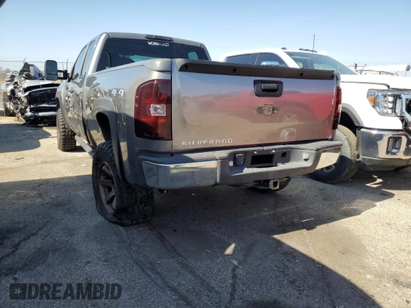 2007 Chevrolet Silverado 1500 Work Truck with VIN 1GCEK19C87E506319, listed as a Copart auction lot 48012335 with 206,815 mi miles and Salvage Title. Bid and sale history available at carsss.com. Image 2.