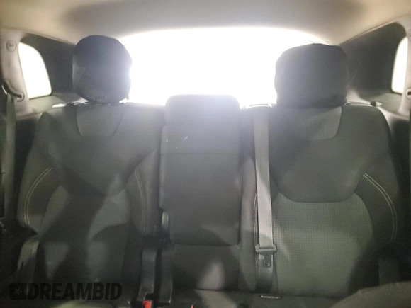 2015 Jeep Cherokee Latitude with VIN 1C4PJLCB7FW759695, listed as a Copart auction lot 50914555 with 225,179 mi miles and Clean Title. Bid and sale history available at DreamBid. Image 10.
