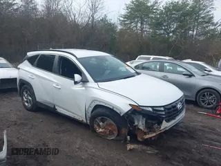 2022 Hyundai Tucson SEL z VIN 5NMJB3AE2NH141296, wystawiony jako IAAI lot #41534492 z przebiegiem 76 383 mil mil oraz . Historia ofert i sprzedaży dostępna na DreamBid. Obrazek 6.