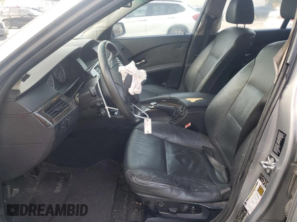 2005 BMW 5 Series 525i with VIN WBANA53525B863723, listed as a Copart auction lot 61230645 with 209,294 mi miles and Salvage title. Bid and sale history available at DreamBid. Image 7.