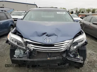 2017 Toyota Sienna with VIN 5TDDZ3DC2HS146616, listed as a Copart auction lot 51382805 with 73,740 mi miles and Salvage Title. Bid and sale history available at DreamBid. Image 5.