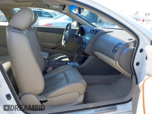 2008 Nissan Altima 3.5 SE with VIN 1N4BL24E28C223125, listed as a IAAI auction lot 41968477 with 115,446 mi miles. Bid and sale history available at carsss.com. Image 5.