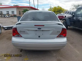 2003 Ford Focus ZTS with VIN 1FAFP38343W294841, listed as a IAAI auction lot 42040502 with 187,242 mi miles and . Bid and sale history available at carsss.com. Image 17.