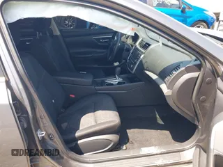 2016 Nissan Altima SR with VIN 1N4AL3AP1GC204037, listed as a IAAI auction lot 42558701 with 82,002 mi miles and . Bid and sale history available at DreamBid. Image 5.