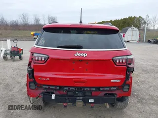 2021 Jeep Compass Latitude z VIN 3C4NJDBB4MT540632, wystawiony jako IAAI lot #41937767 z przebiegiem 15 613 mil mil oraz . Historia ofert i sprzedaży dostępna na DreamBid. Obrazek 17.
