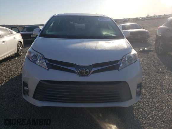 2018 Toyota Sienna XLE Auto Access Seat with VIN 5TDYZ3DC7JS903470, listed as a Copart auction lot 47938055 with 118,734 mi miles and Salvage Title. Bid and sale history available at carsss.com. Image 5.