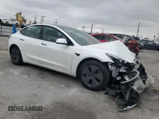 2023 Tesla Model 3 z VIN 5YJ3E1EA1PF561521, wystawiony jako Copart lot #55637855 z przebiegiem 83 008 mil mil oraz Szkoda całkowita • Salvage title. Historia ofert i sprzedaży dostępna na DreamBid. Obrazek 4.