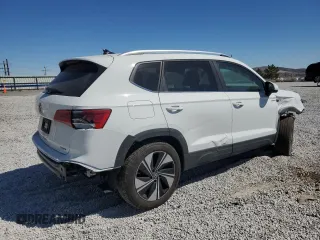 2024 Volkswagen Taos SE z VIN 3VVVX7B22RM047874, wystawiony jako Copart lot #50421665 z przebiegiem 4 744 mil mil oraz Szkoda całkowita • Salvage title. Historia ofert i sprzedaży dostępna na DreamBid. Obrazek 3.