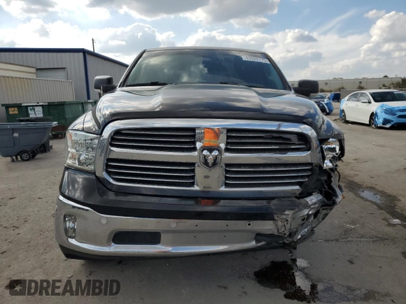 2019 Ram 1500 Big Horn z VIN 1C6RR7TT4KS695769, wystawiony jako Copart lot #43928175 z przebiegiem 85 304 mil mil oraz Szkoda całkowita • Salvage title. Historia ofert i sprzedaży dostępna na DreamBid. Obrazek 5.
