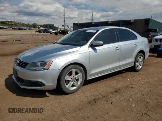 2013 Volkswagen Jetta TDI w/Premium/Nav z VIN 3VWLL7AJ0DM407207, wystawiony jako Copart lot #56197175 z przebiegiem 68 192 mil mil oraz Szkoda całkowita • Salvage title. Historia ofert i sprzedaży dostępna na DreamBid. Obrazek 1.