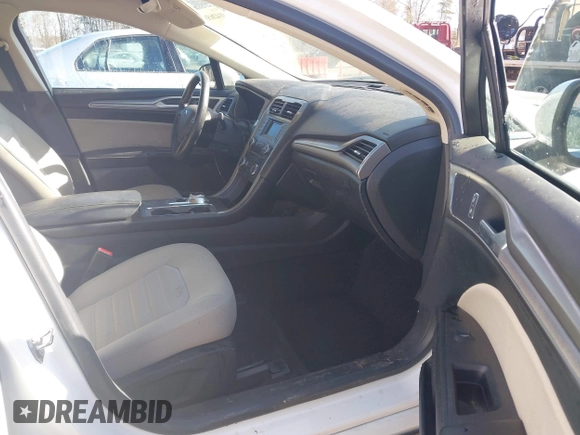 2018 Ford Fusion S with VIN 3FA6P0G77JR229730, listed as a IAAI auction lot 41426559 with 124,568 mi miles. Bid and sale history available at carsss.com. Image 5.