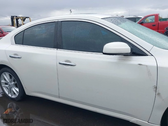 2011 Nissan Maxima 3.5 SV w/Premium Pkg with VIN 1N4AA5AP3BC848536, listed as a IAAI auction lot 41756111 with 261,214 mi miles. Bid and sale history available at carsss.com. Image 13.