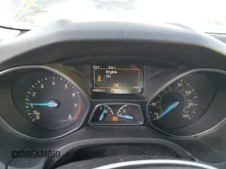 2017 Ford Focus SE z VIN 1FADP3F25HL331714, wystawiony jako Copart lot #77389764 z przebiegiem 49 953 mil mil oraz Szkoda całkowita • Salvage title. Historia ofert i sprzedaży dostępna na DreamBid. Obrazek 9.