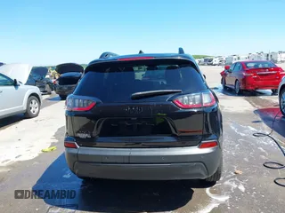 2019 Jeep Cherokee Latitude Plus with VIN 1C4PJMLB1KD465933, listed as a IAAI auction lot 42624557 with 68,045 mi miles and . Bid and sale history available at DreamBid. Image 17.