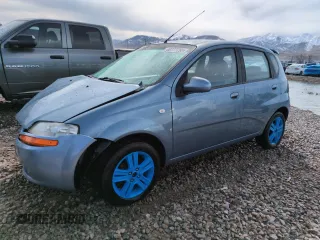 2007 Chevrolet Aveo LS z VIN KL1TD66687B790945, wystawiony jako Copart lot #48777295 z przebiegiem 158 906 mil mil oraz Szkody całkowita. Historia ofert i sprzedaży dostępna na DreamBid. Obrazek 1.